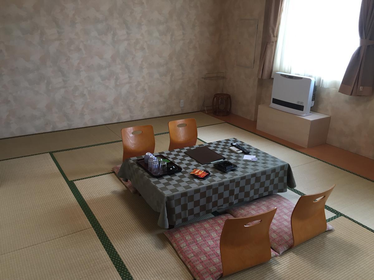 Kitamura Onsen Hotel Iwamizawa Esterno foto